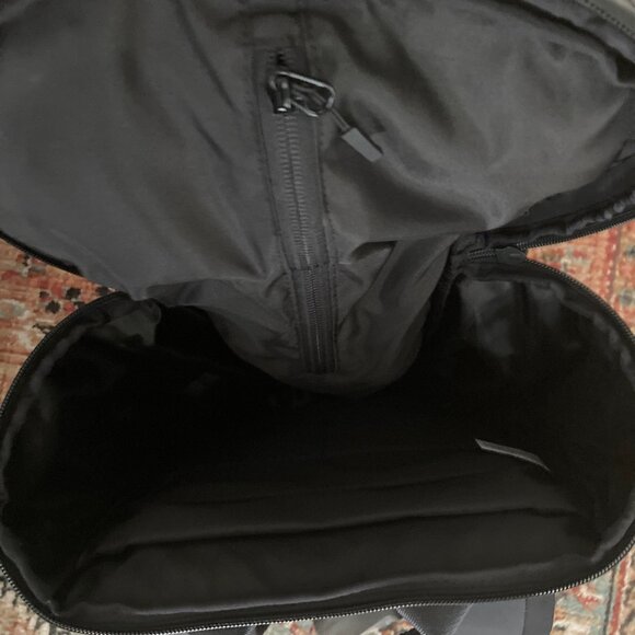 NWT Lululemon 360 Ambassador Backpack - Picture 3 of 3